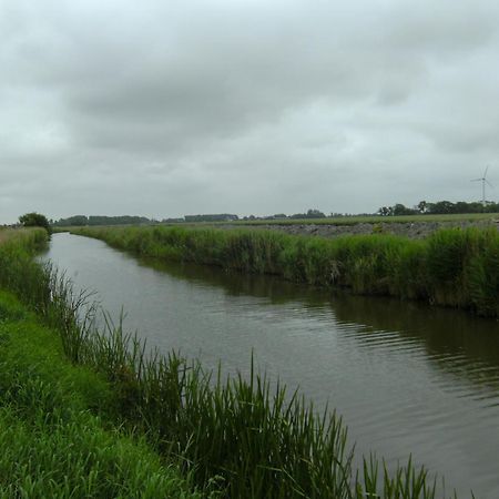 'T Laaisterplakky Bed and Breakfast Oude Bildtzijl Exteriör bild