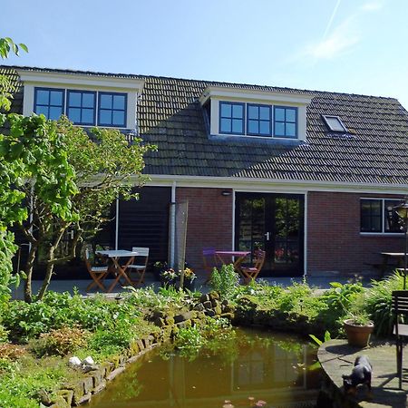 'T Laaisterplakky Bed and Breakfast Oude Bildtzijl Exteriör bild